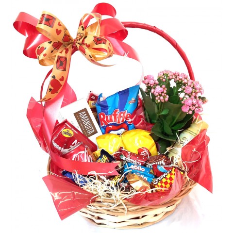 CESTA DE CHOCOLATE TRADICIONAL COM 60 ITENS